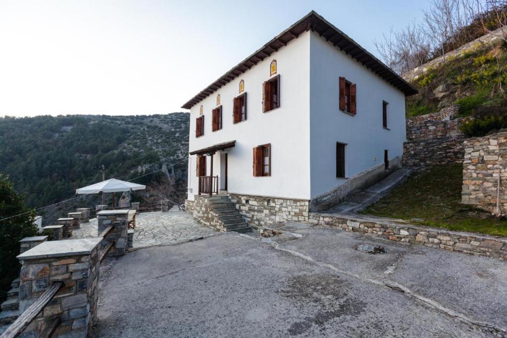 Eremia Rustic House - Entire Villa In Pelion Makrinitsa Bagian luar foto