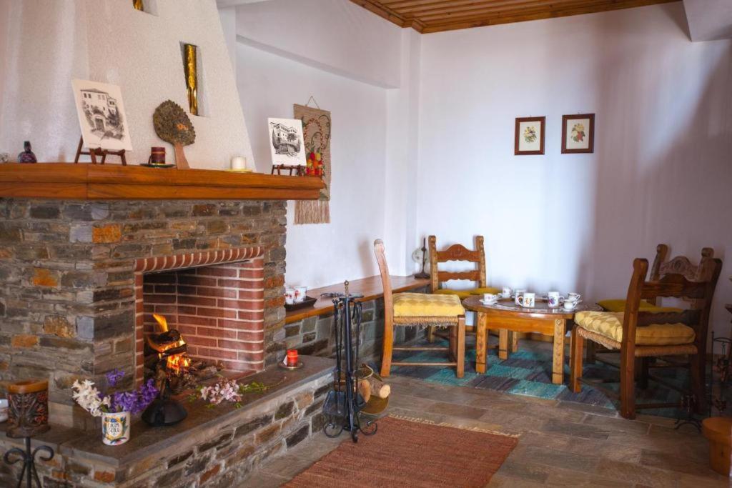 Eremia Rustic House - Entire Villa In Pelion Makrinitsa Bagian luar foto